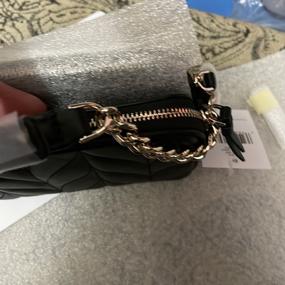 NWT Kate Spade black double zip quilted leather bag with chain and leather strap - Picture 7 of 9